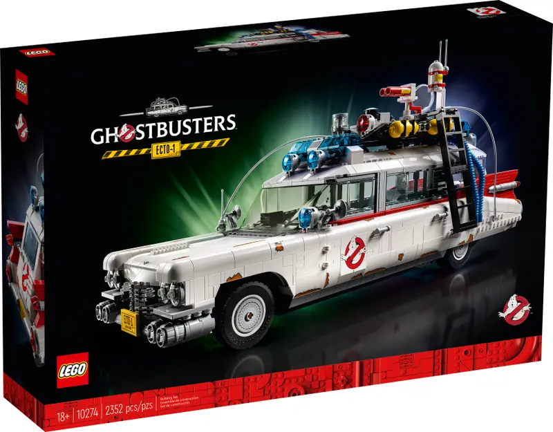 the LEGO Ghostbusters ECTO-1 